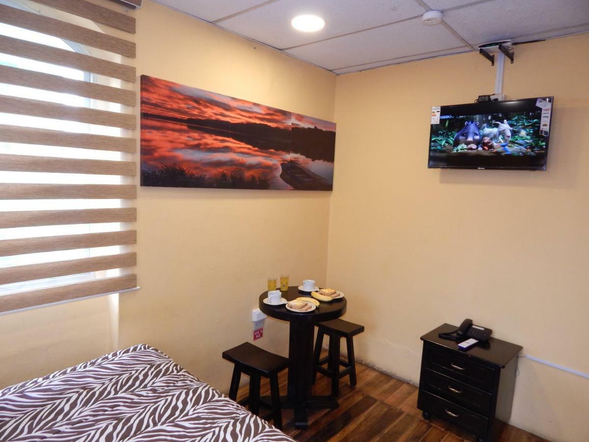 Hotel Olympus Plaza Quito Exterior foto